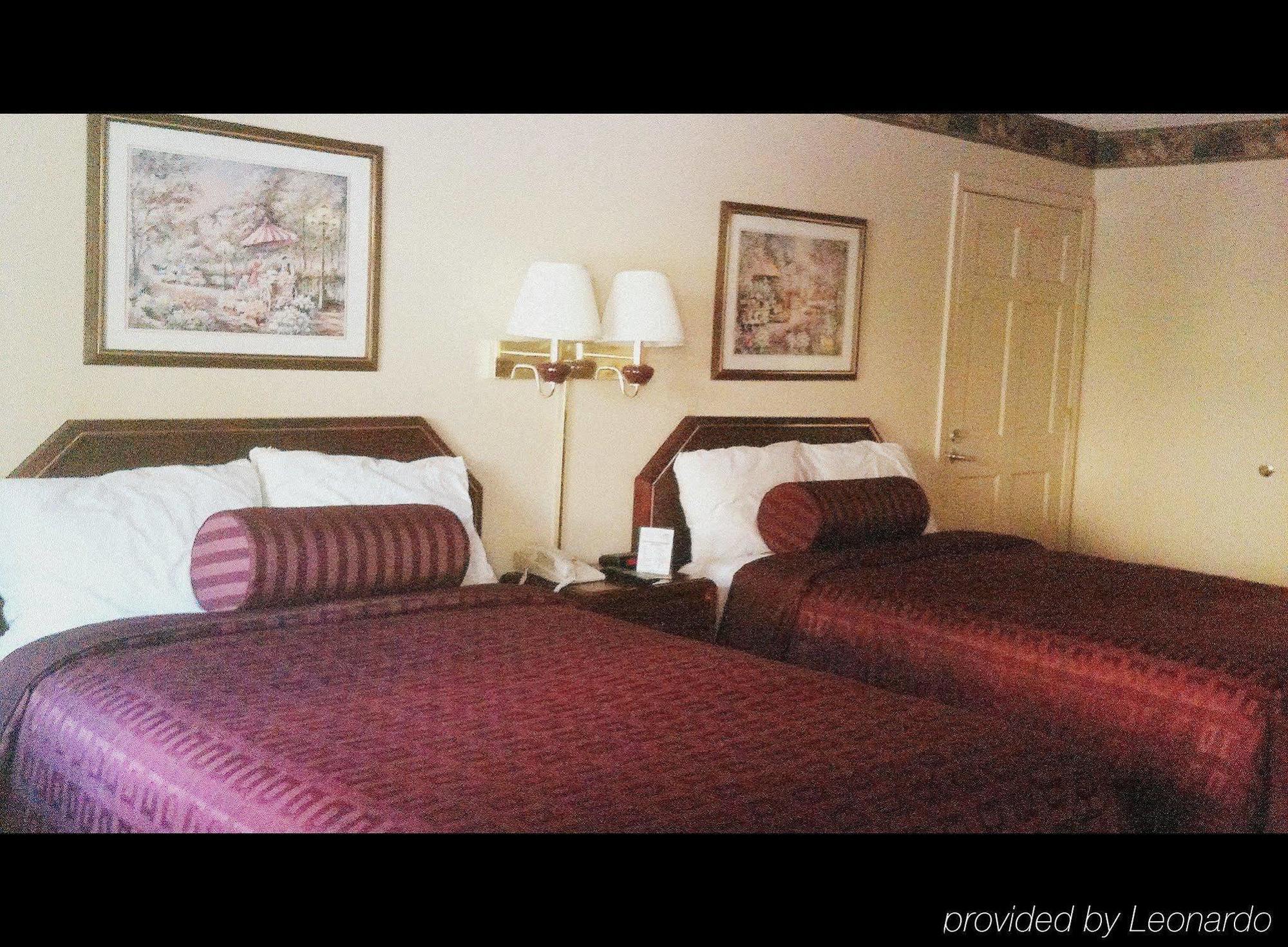 Budgetel Inn And Suites Plus Хелън Стая снимка